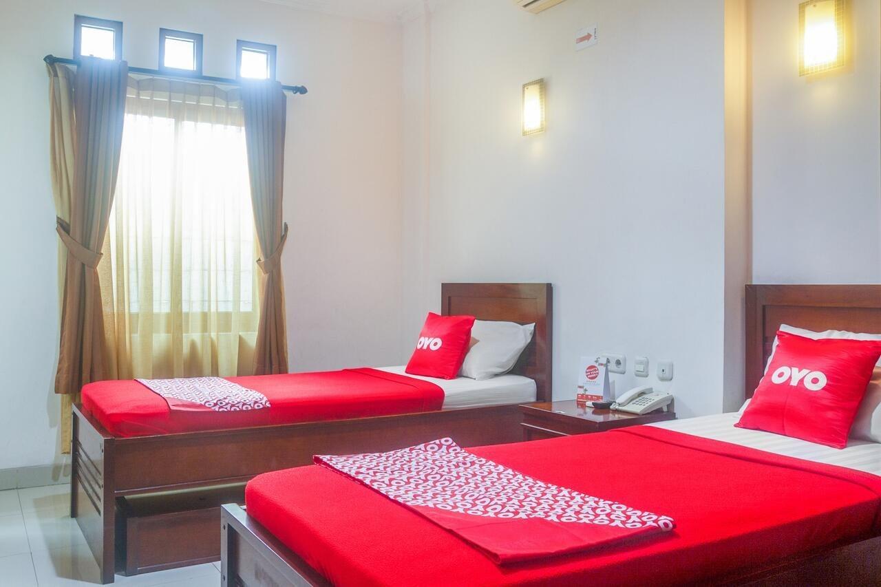 Oyo 3894 Karunia Muslim Syariah Hotell Jakarta Eksteriør bilde