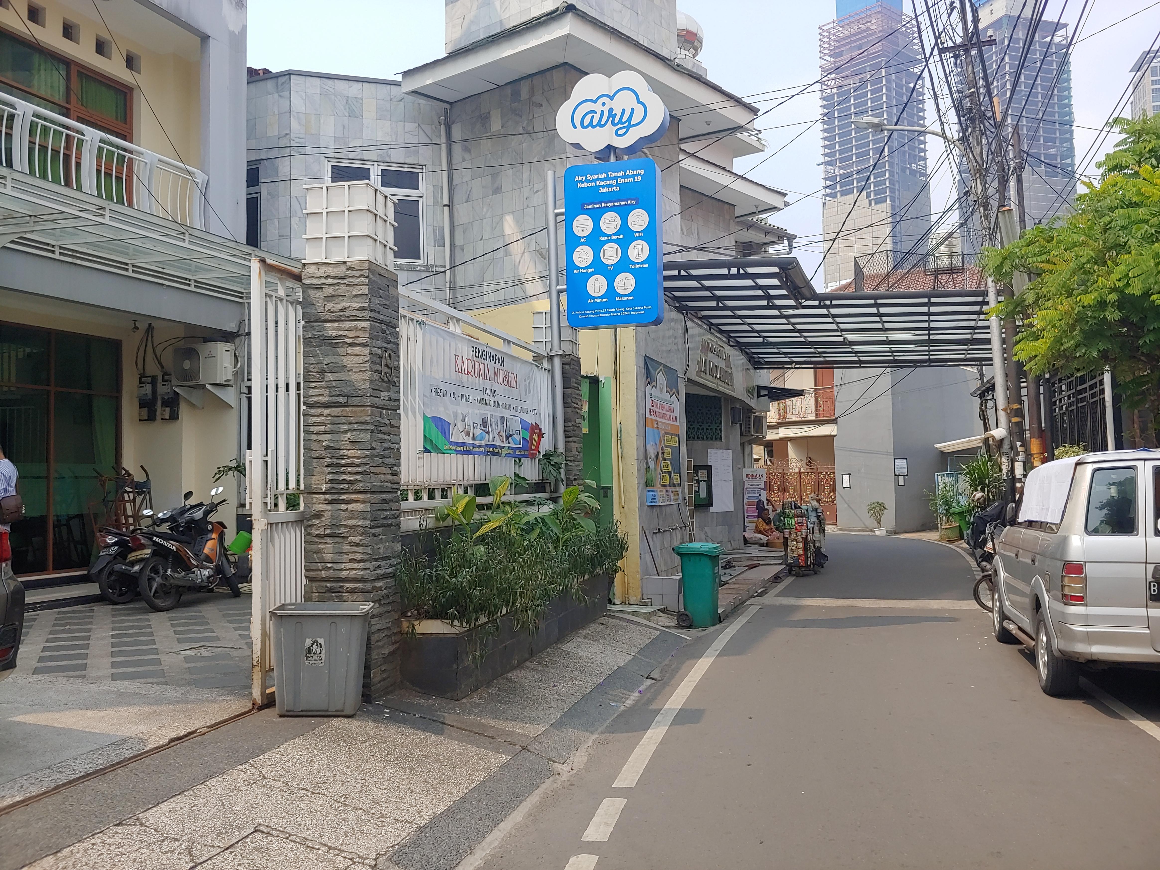 Oyo 3894 Karunia Muslim Syariah Hotell Jakarta Eksteriør bilde